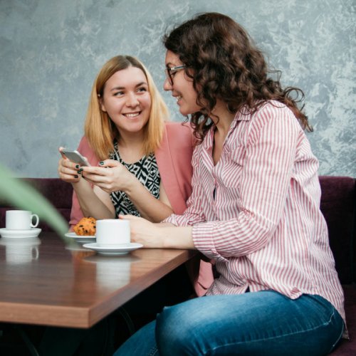 Découvrez les meilleurs appareils auditifs discrets et confortables