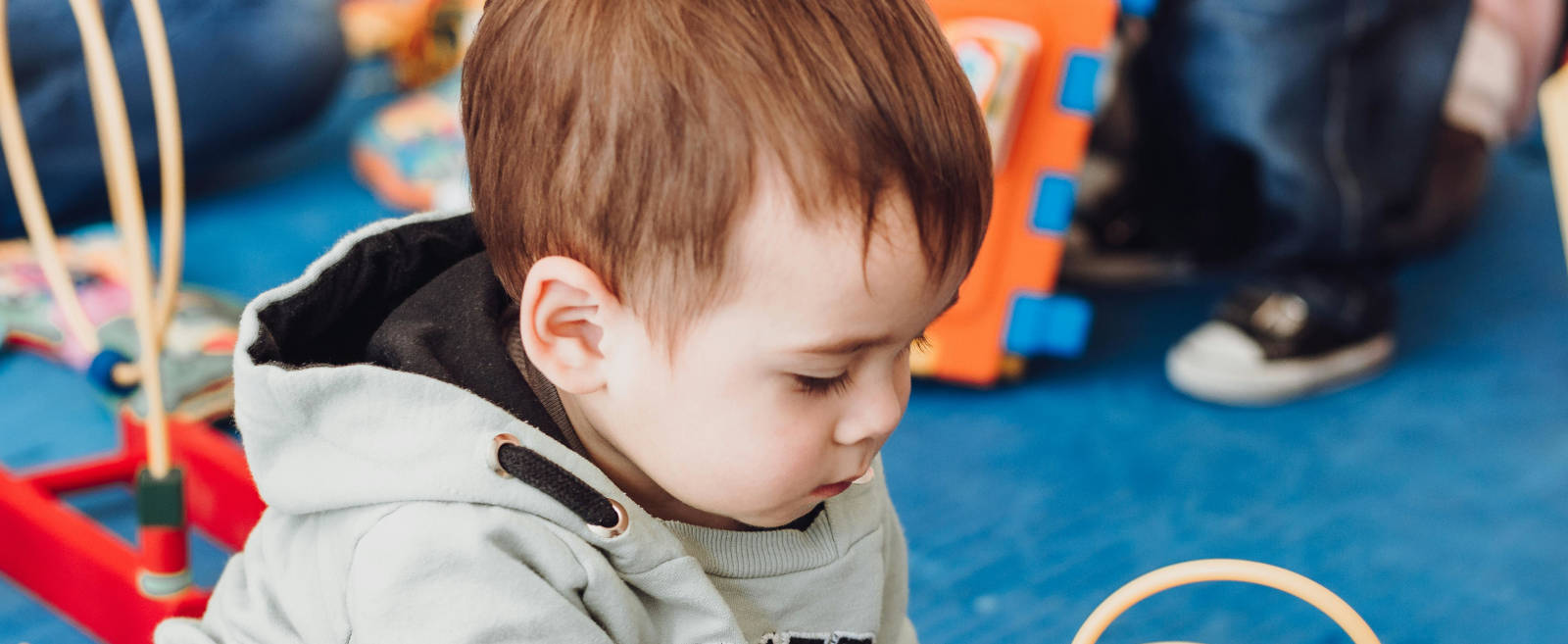 Les bons gestes contre les corps étrangers dans l'oreille des enfants avec vos audioprothésistes Audition Conseil